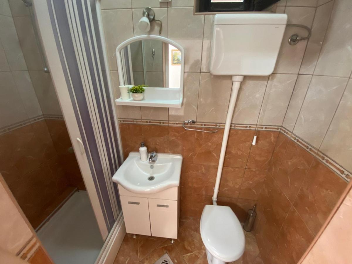 Apartments Mira Тиват Экстерьер фото