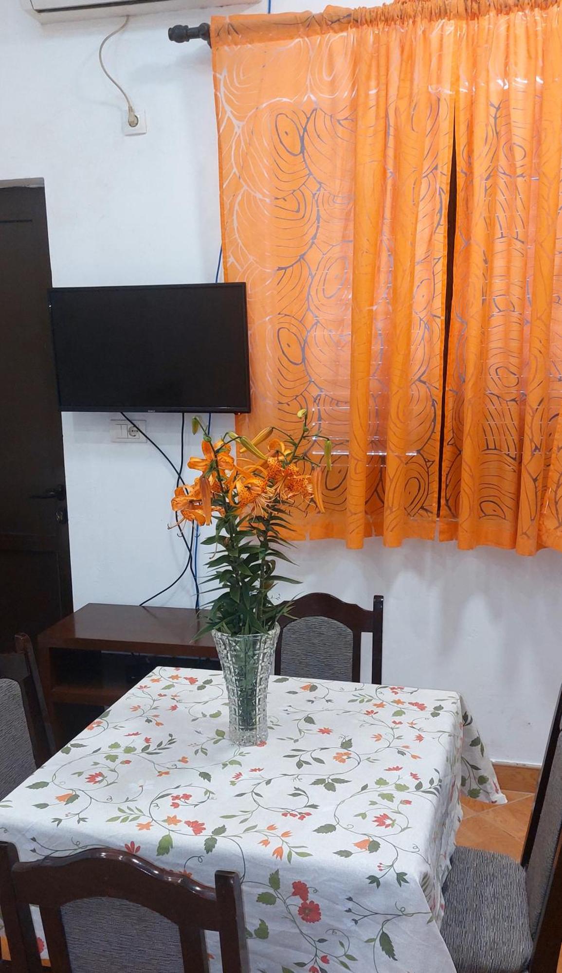 Apartments Mira Тиват Экстерьер фото